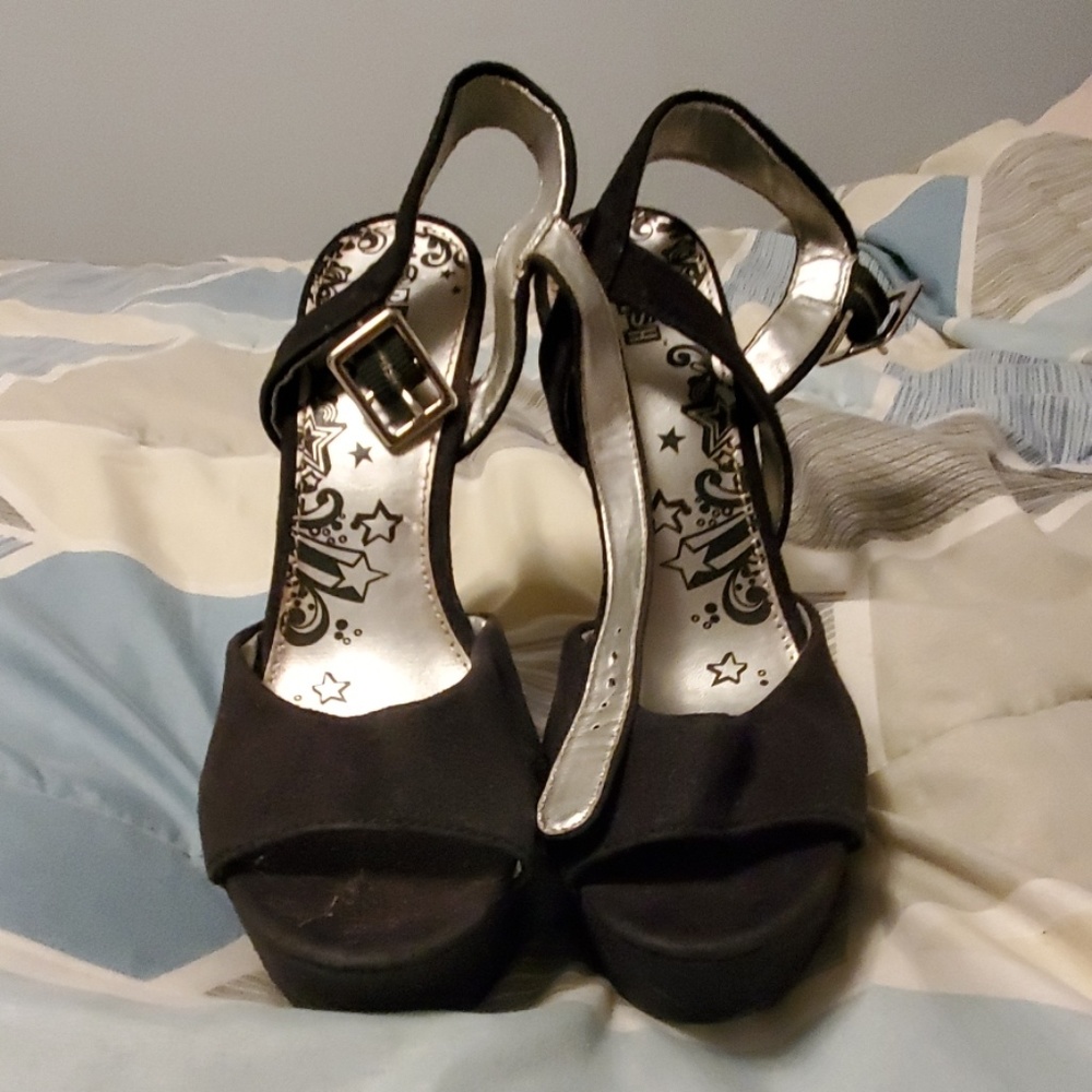 Black 5 inch heels
